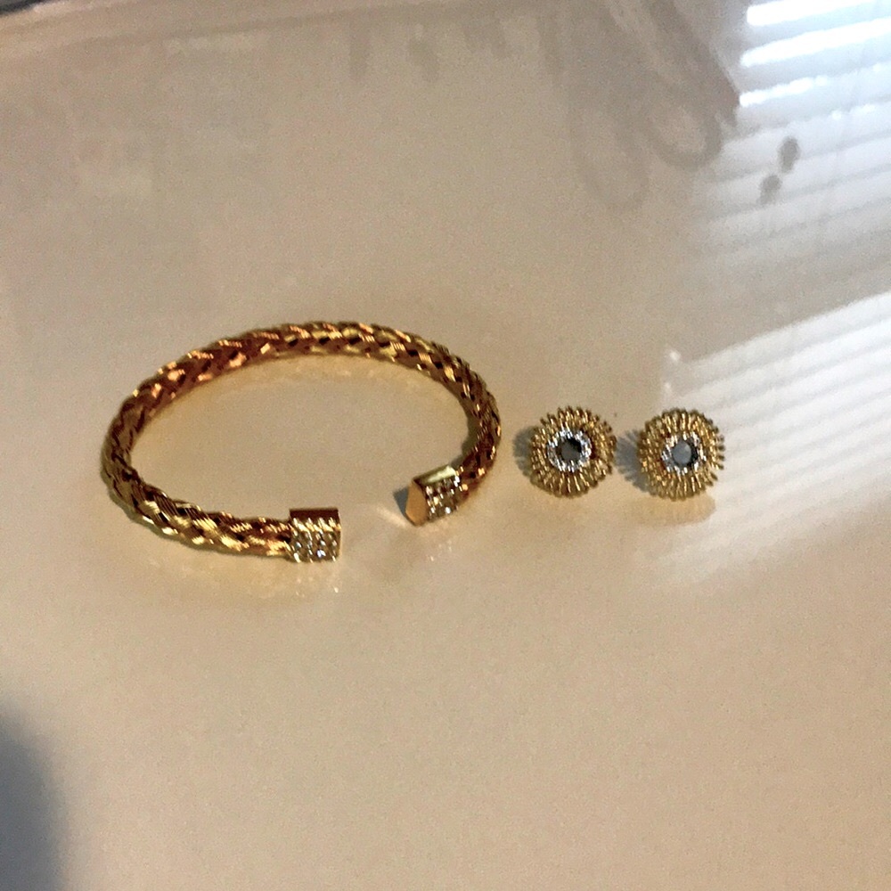 Gold basket weave bracelet and sunburst earrings